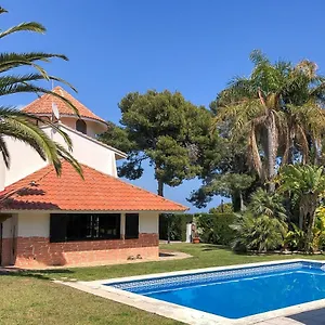 villa-singular-families-only.top-hotels-tarragona.com/